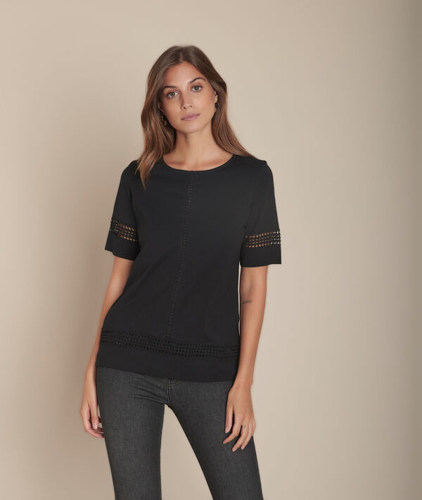 Tee-shirt noir en dentelle Cadix | 1-2-3 Tee-shirt noir en dentelle Cadix PhotoZ | 1-2-3