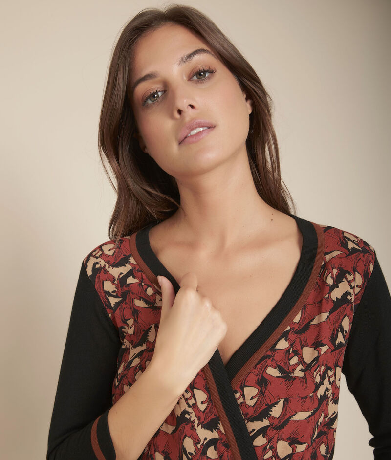 Pull cache-coeur imprimé cheval foulée noir.