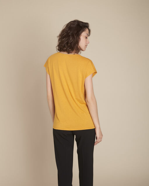 Tee-shirt jaune plis effet cache-cœur carine soleil.