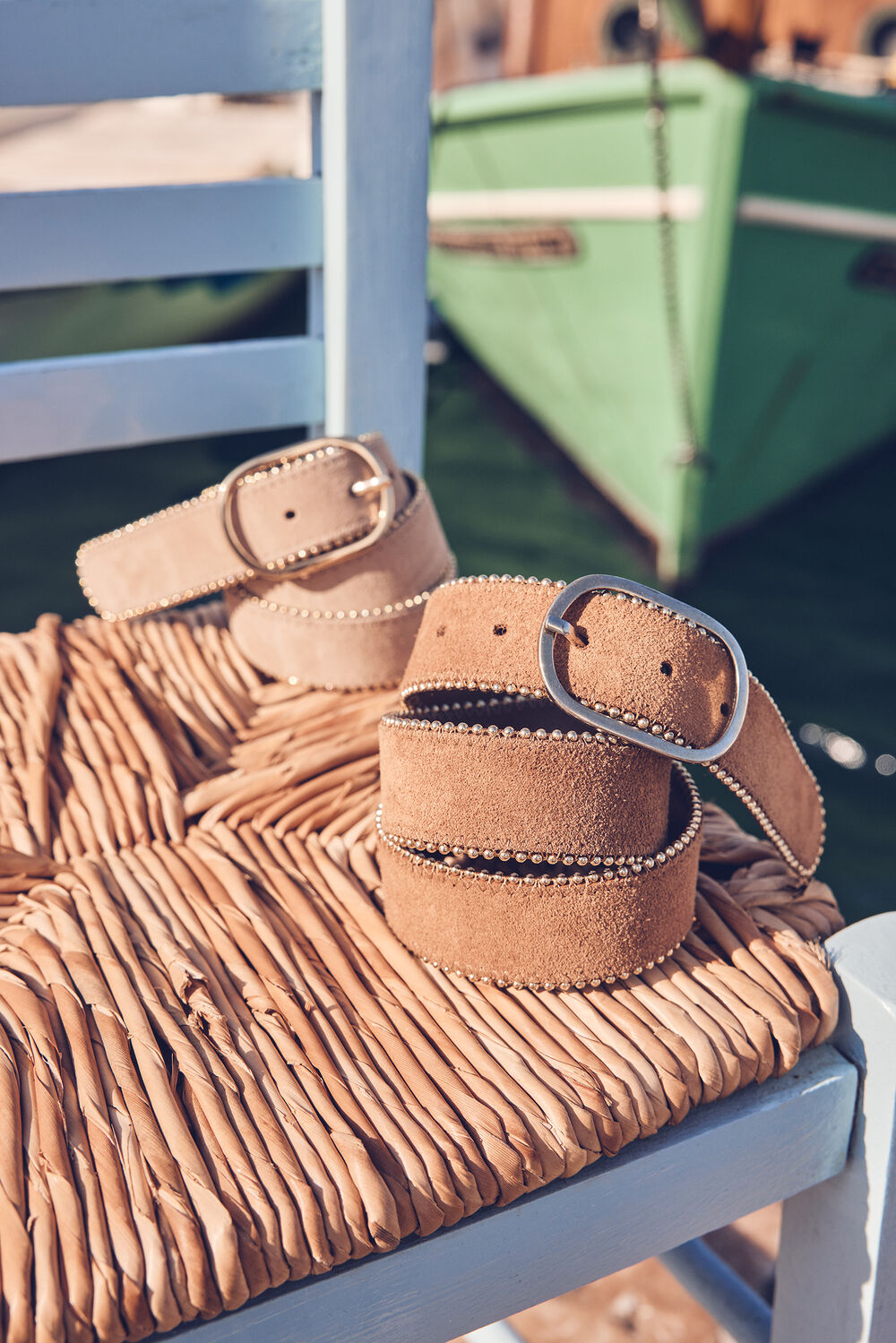 Ceinture camel en cuir bordé de clous jasmine camel clair.