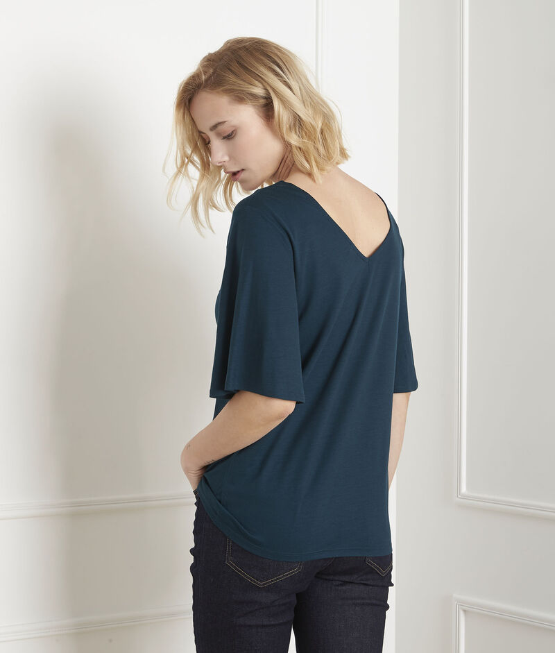 Grünes t-shirt blumenstickerei pearl waldgrün.