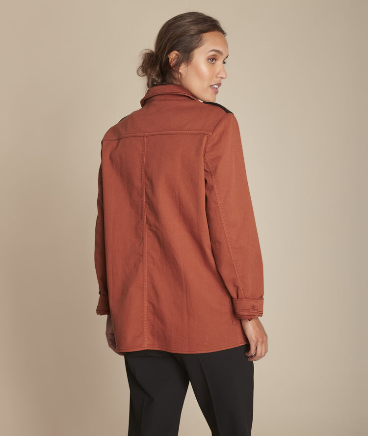 Veste acajou évasée biscuit caramel.