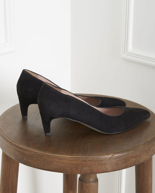 Escarpins noirs en cuir velours lili noir.