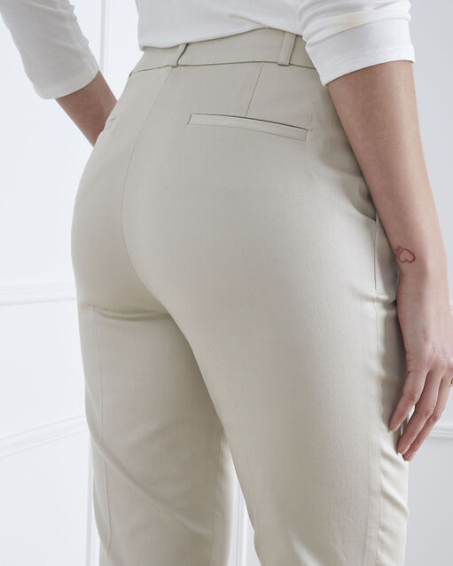 Pantalon beige cigarette rubis naturel.