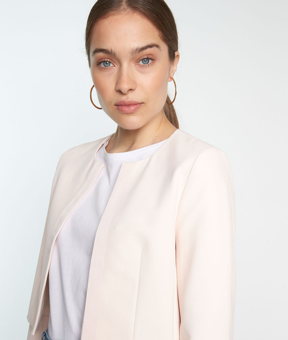 Boléro en microfibre poudre lalie poudre.