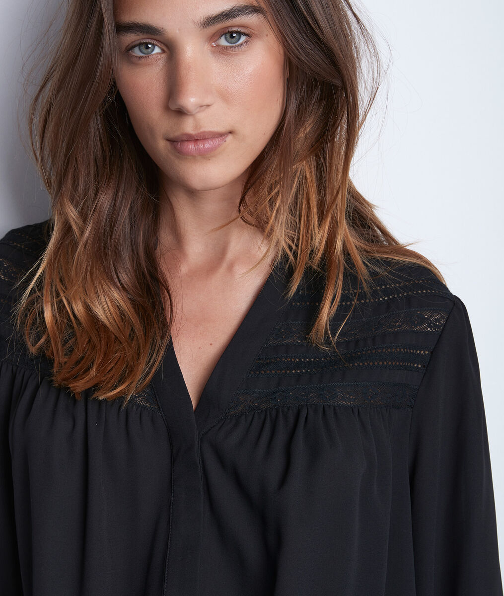 Blouse fluide avec incrustations de dentelle noir Annabelle | 1-2-3 Blouse fluide avec incrustations de dentelle noir Annabelle PhotoZ | 1-2-3