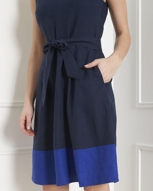 Marineblaues ausgestelltes leinenkleid lalie marineblau.