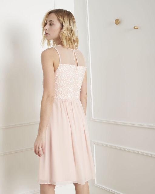 Puderfarbenes spitzenkleid hilda puder.