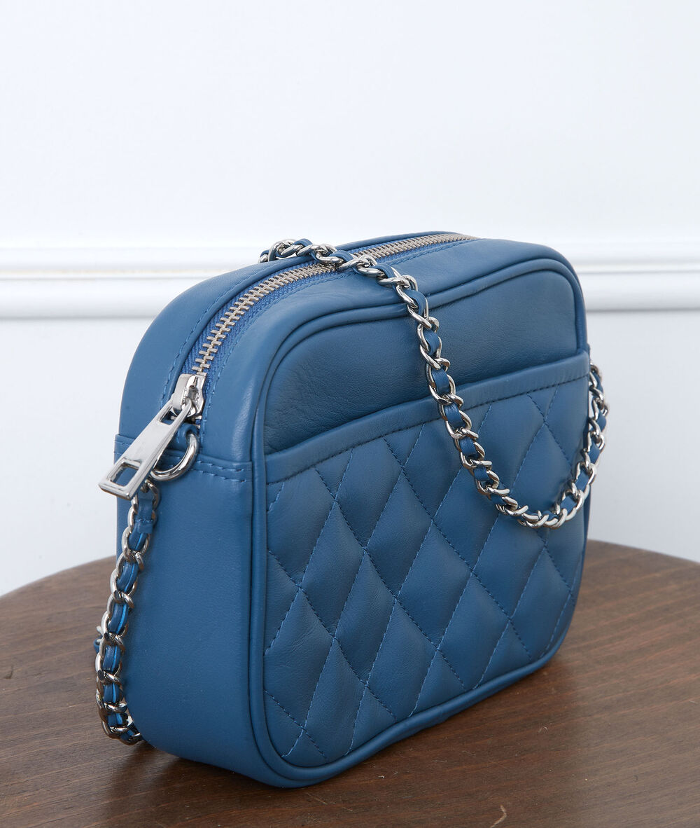 Pochette en cuir matelassée ciel dan ciel.