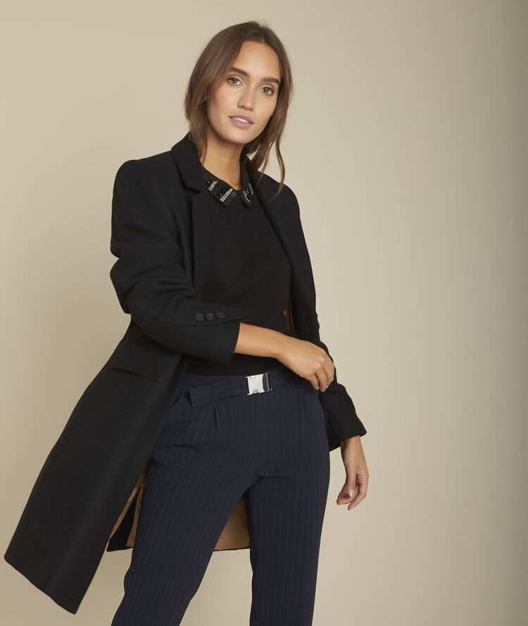 Pull noir encolure fantaisie fascinant noir.