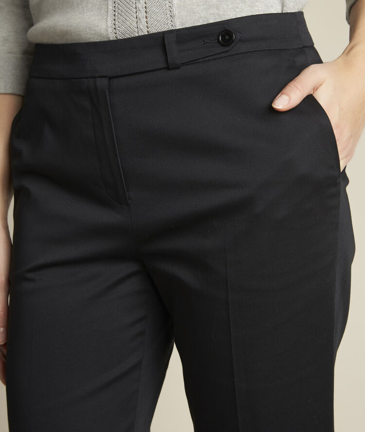 Pantalon cigarette noir rubis noir.