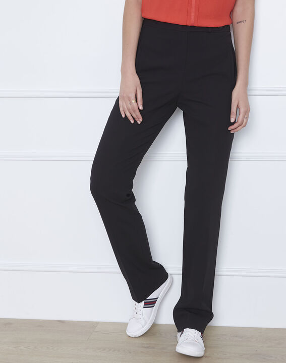 Schwarze, gerade geschnittene Hose aus Mikrofaser mit geknöpftem Bund Hugo | 1-2-3 Schwarze, gerade geschnittene Hose aus Mikrofaser mit geknöpftem Bund Hugo PhotoZ | 1-2-3