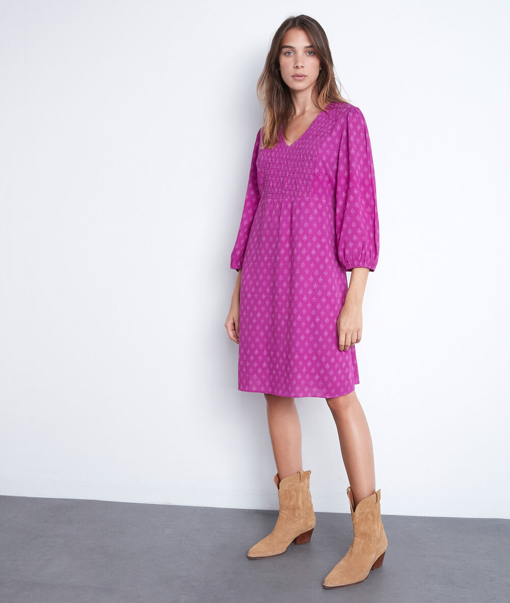 Korte jurk met smokwerk en fushia print solen fuchsia.
