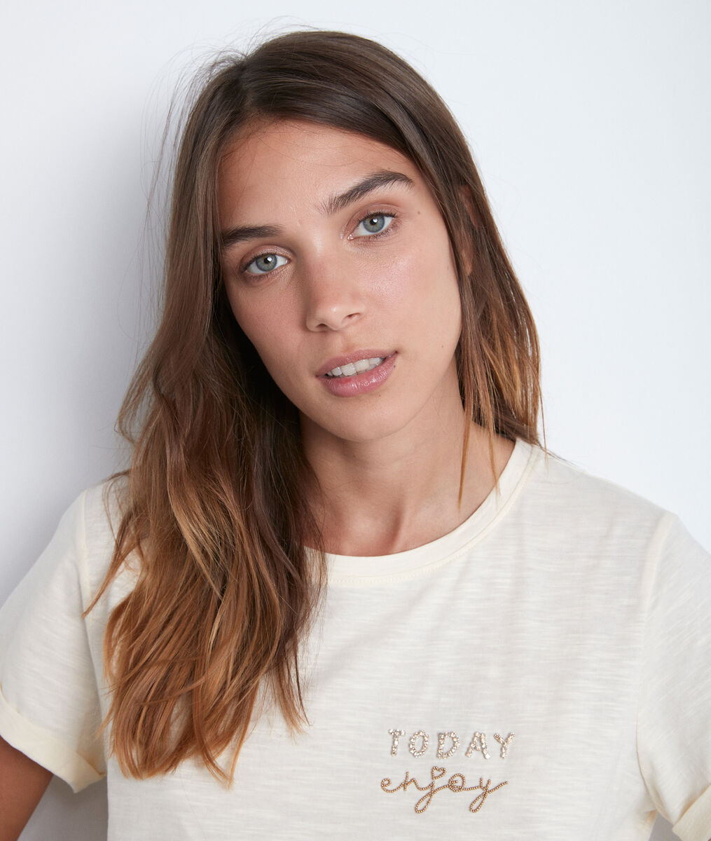 Vanillekleurig T-shirt met opschrift met strassteentjes Ipso | 1-2-3 Vanillekleurig T-shirt met opschrift met strassteentjes Ipso PhotoZ | 1-2-3