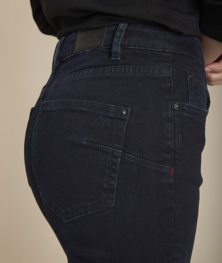 L'iconique slim blue black suzy ciment.