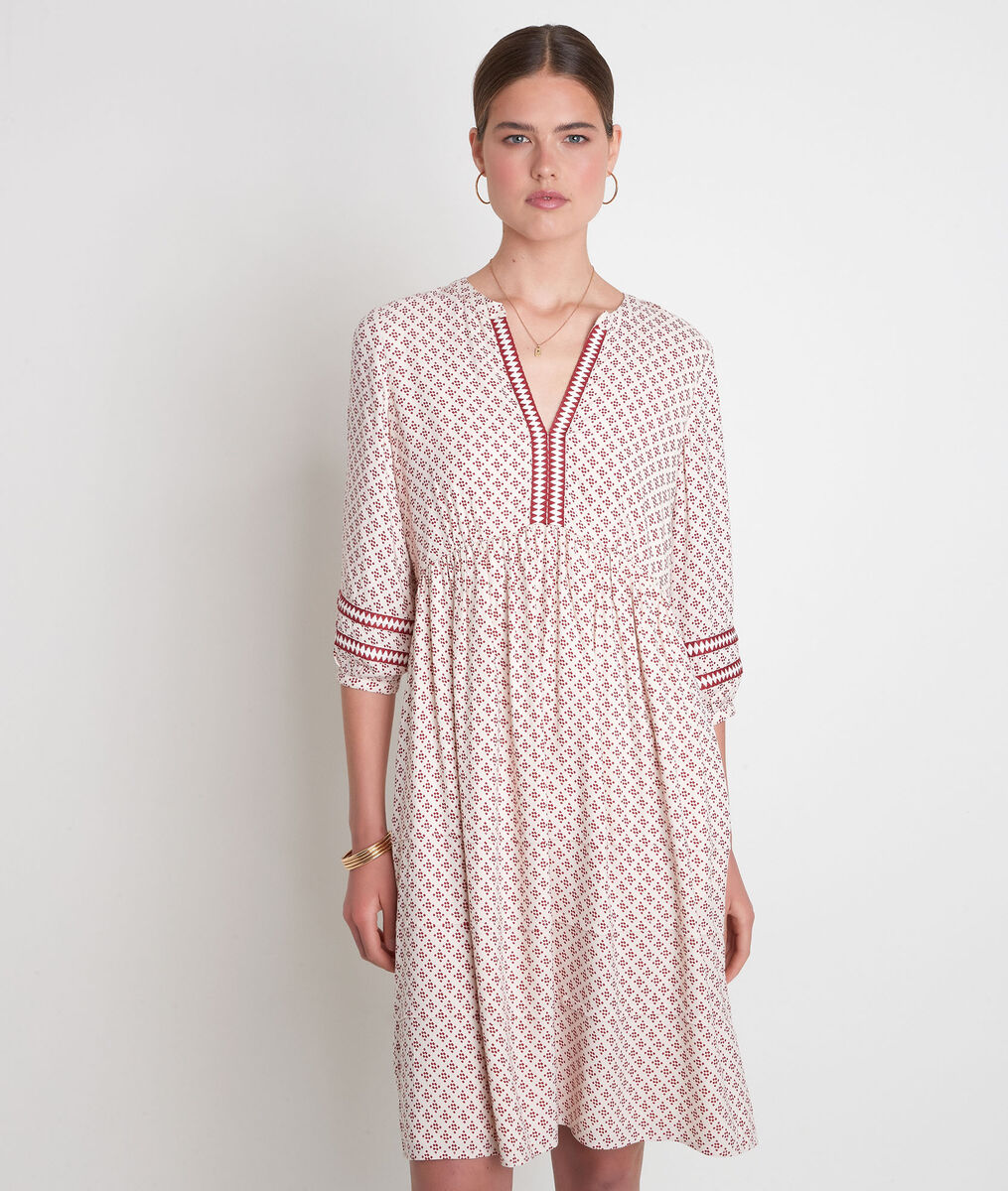 Robe courte et fluide imprimée écrue et bordeaux Suzanne | 1-2-3 Robe courte et fluide imprimée écrue et bordeaux Suzanne PhotoZ | 1-2-3