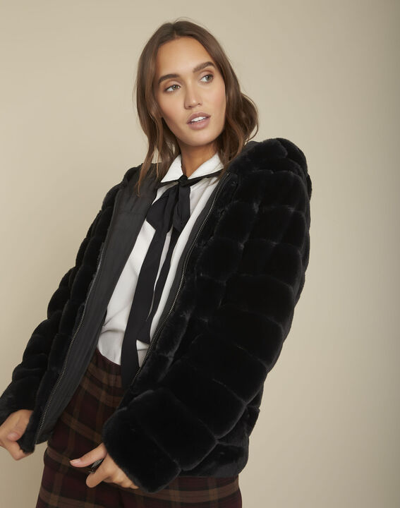 Manteau en fausse fourrure noir Laura | 1-2-3 Manteau en fausse fourrure noir Laura PhotoZ | 1-2-3