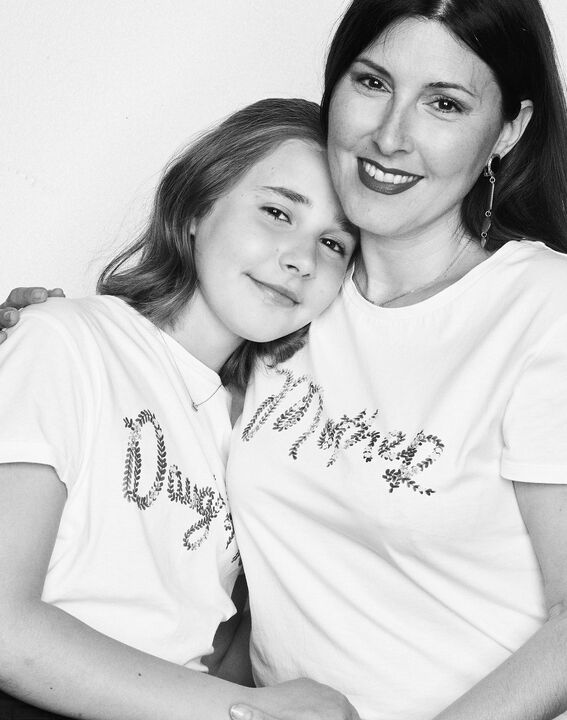 Ecrufarbenes T-Shirt mit "Mother"-Signatur-Print Pivoine | 1-2-3 Ecrufarbenes T-Shirt mit "Mother"-Signatur-Print Pivoine PhotoZ | 1-2-3