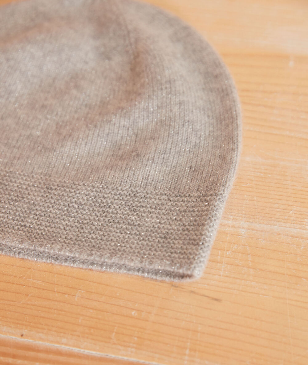 Bonnet en cachemire gris urbain chine clair.
