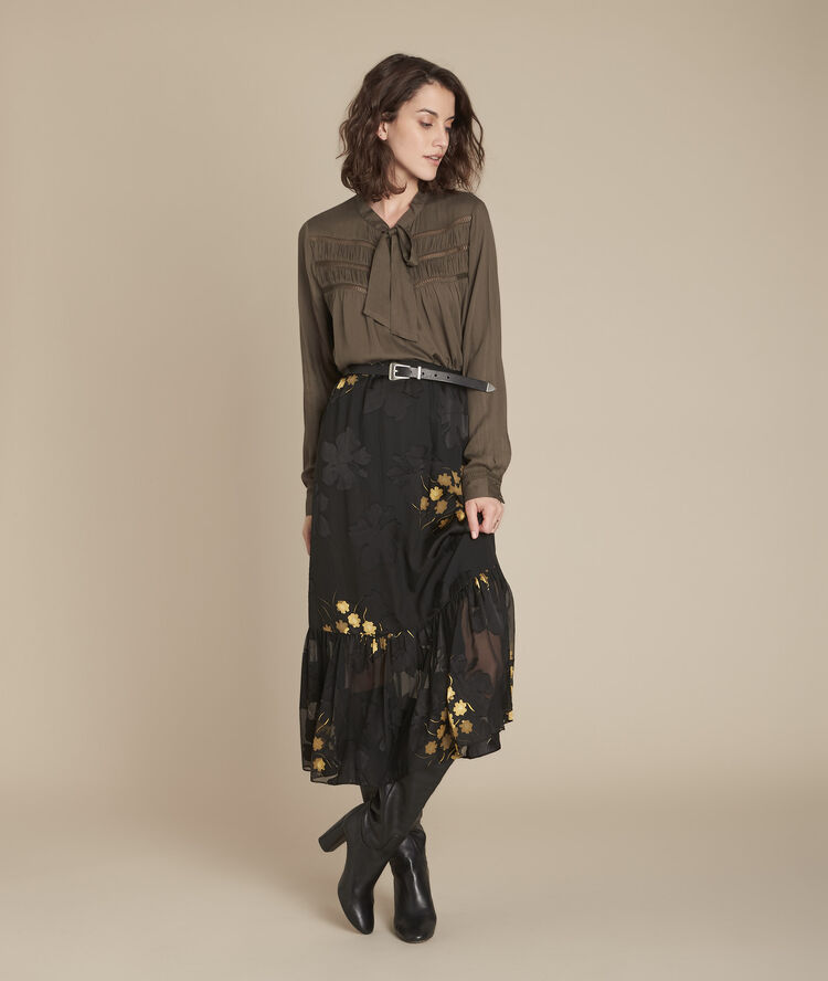 Kaki blouse lavalli&egrave;re en kant moulin kaki.