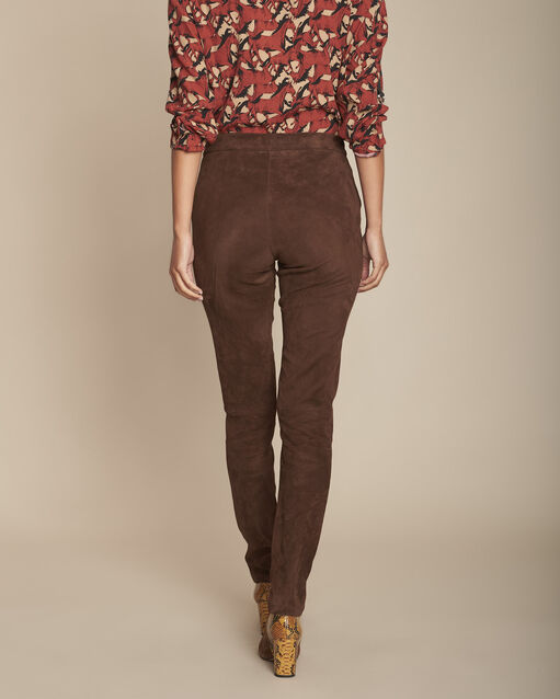 Pantalon legging marron en cuir velours elsa marron fonce.