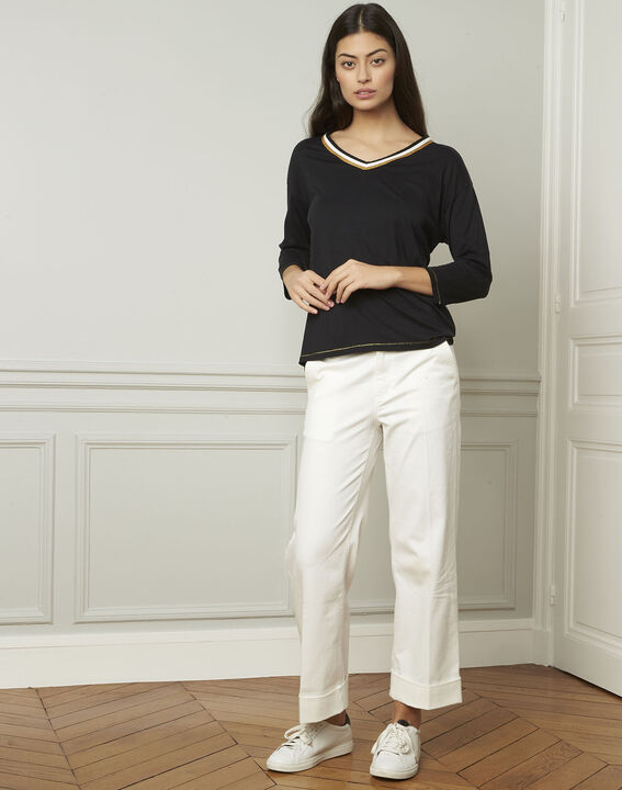 Tee-shirt noir encolure V fantaisie Philomene | 1-2-3 Tee-shirt noir encolure V fantaisie Philomene PhotoZ | 1-2-3