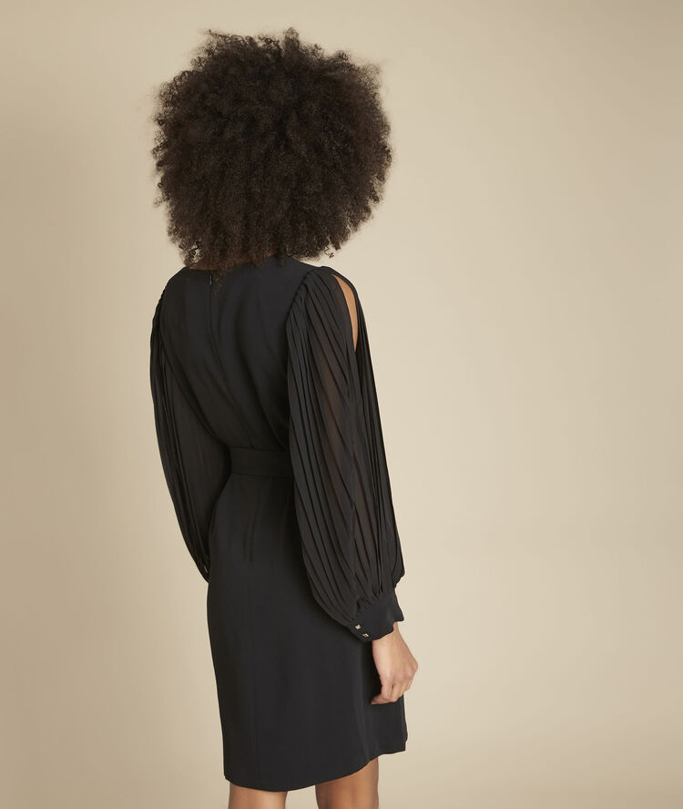 Robe noire ceinturée roxane noir.
