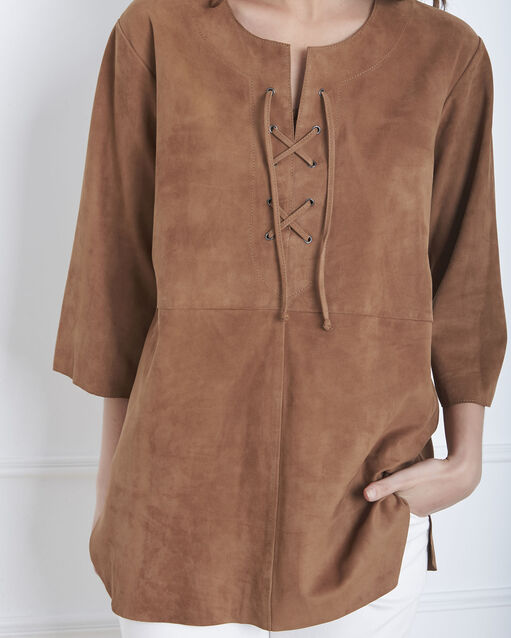 Schokoladenfarbene bluse mit schnüren aus veloursleder vanak camel.