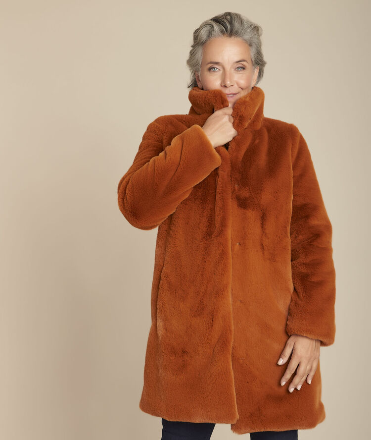 Manteau fausse fourrure acajou emy caramel.