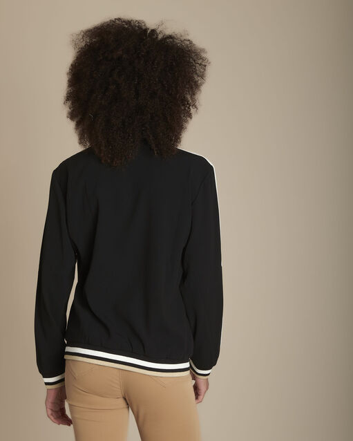 Sweat brodé mak noir.