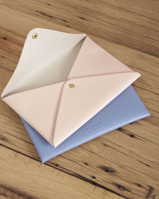 Blassrosa hülle aus recyceltem leder, shibuya hellrosa.