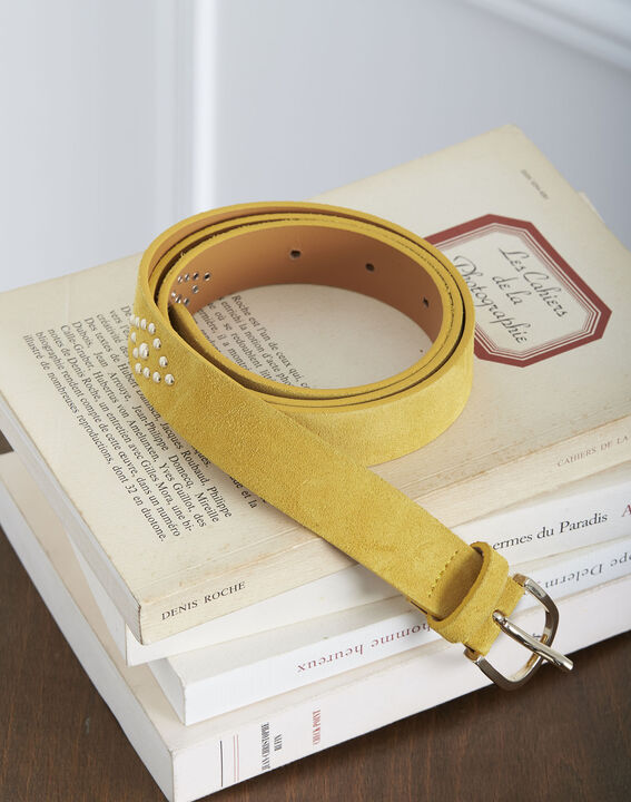 Ceinture jaune en cuir effet velours détails cloutés Kalipso | 1-2-3 Ceinture jaune en cuir effet velours détails cloutés Kalipso PhotoZ | 1-2-3