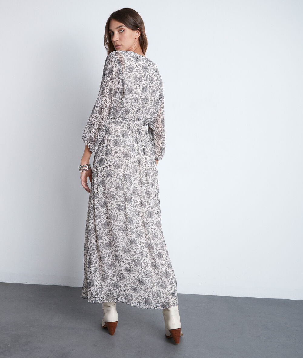 Robe longue vaporeuse à l'imprimé noir et blanc shelly creme.