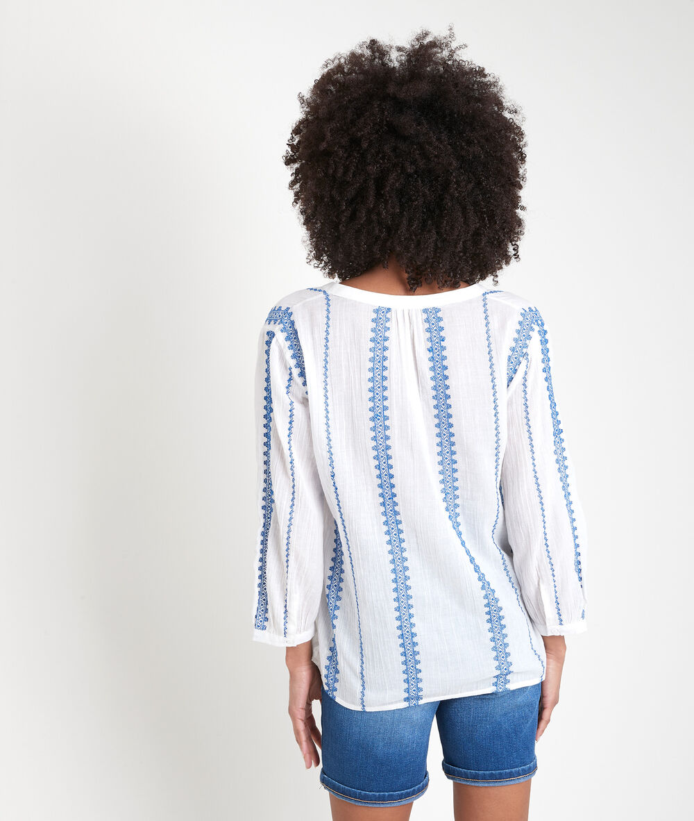 Blouse blanche brodée tahiti denim brut.