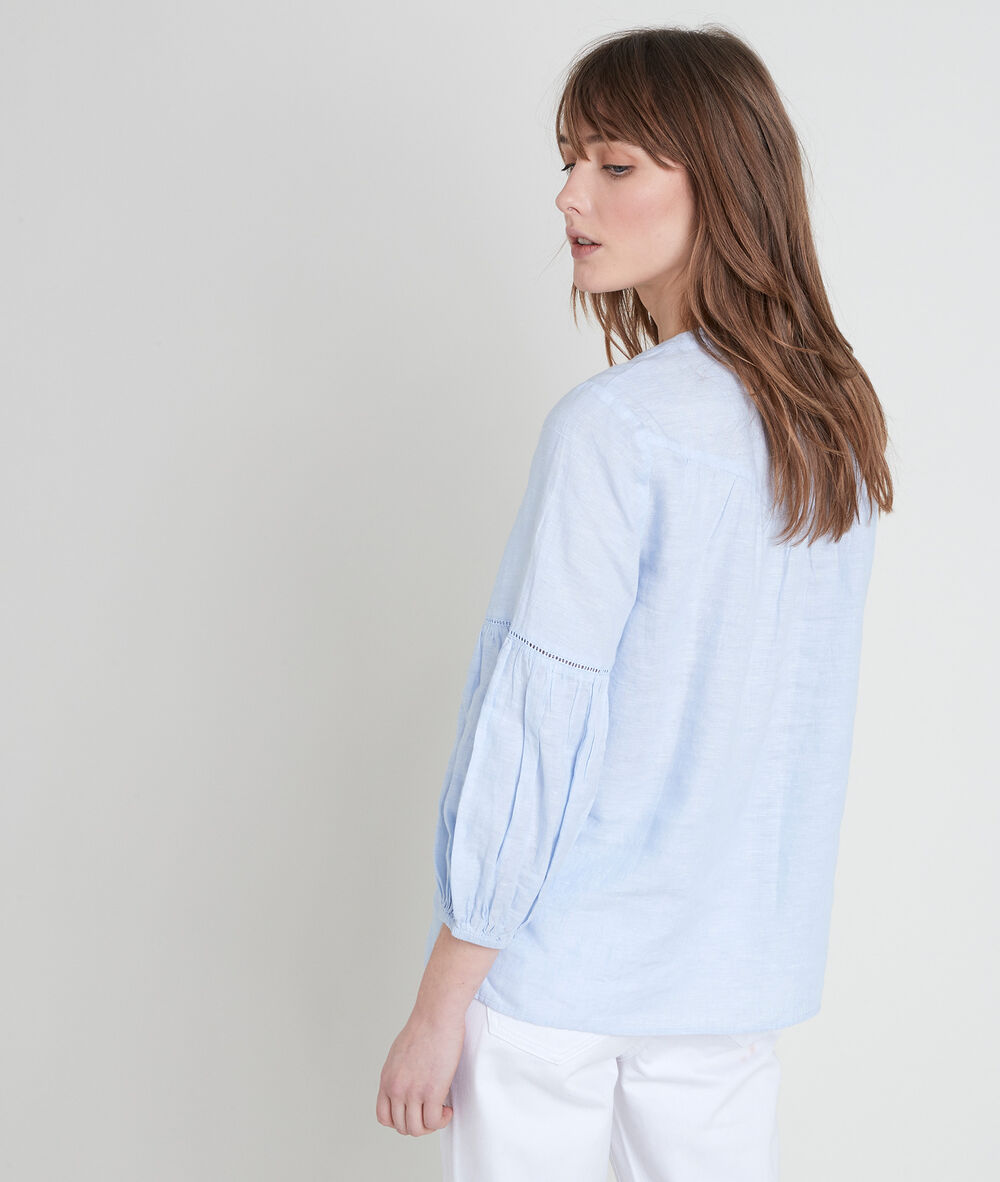 Blouse en lin bleu ciel tevi ciel.