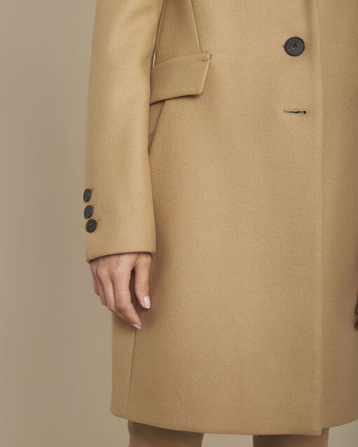 Manteau beige en laine plume bouton d`or.