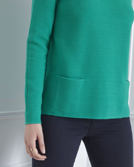 Pull vert maille fine col montant belize menthe.