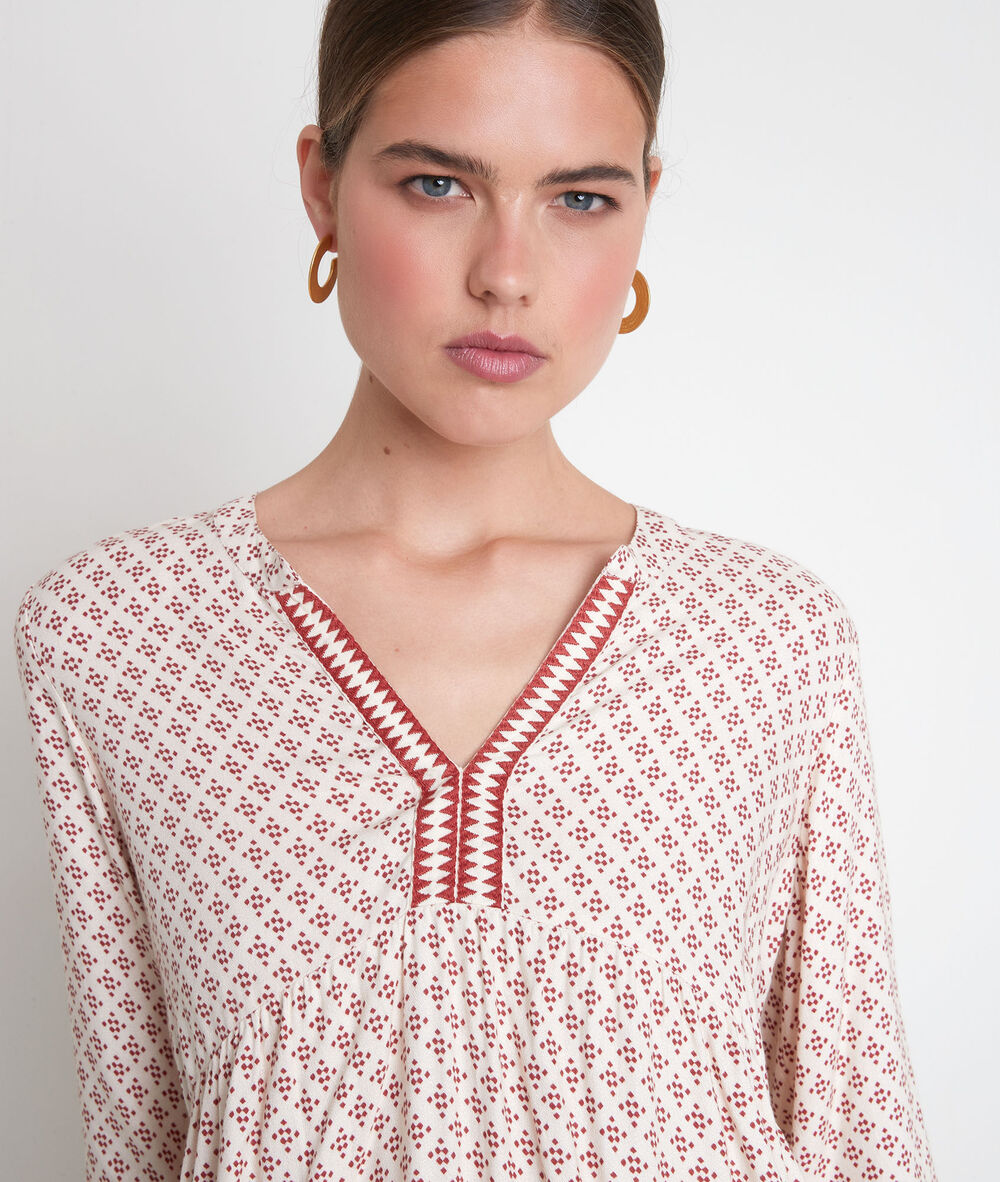 Blouse fluide imprimée écrue et bordeaux amandine pêche.