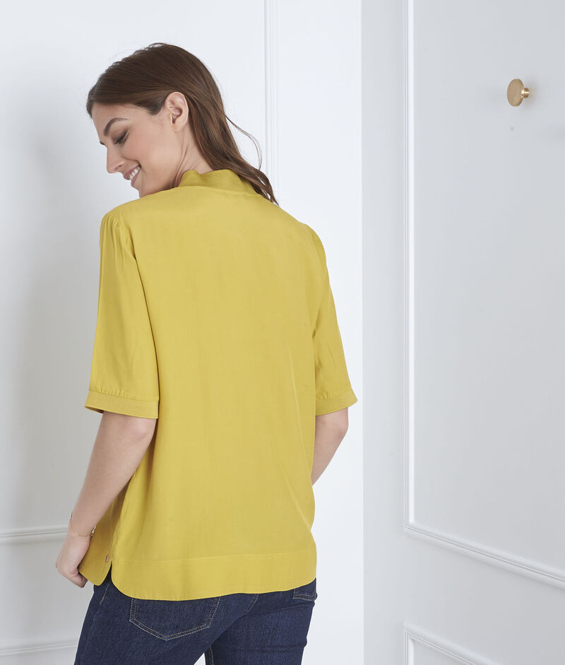 Blouse anis col v fluide virginie anis.