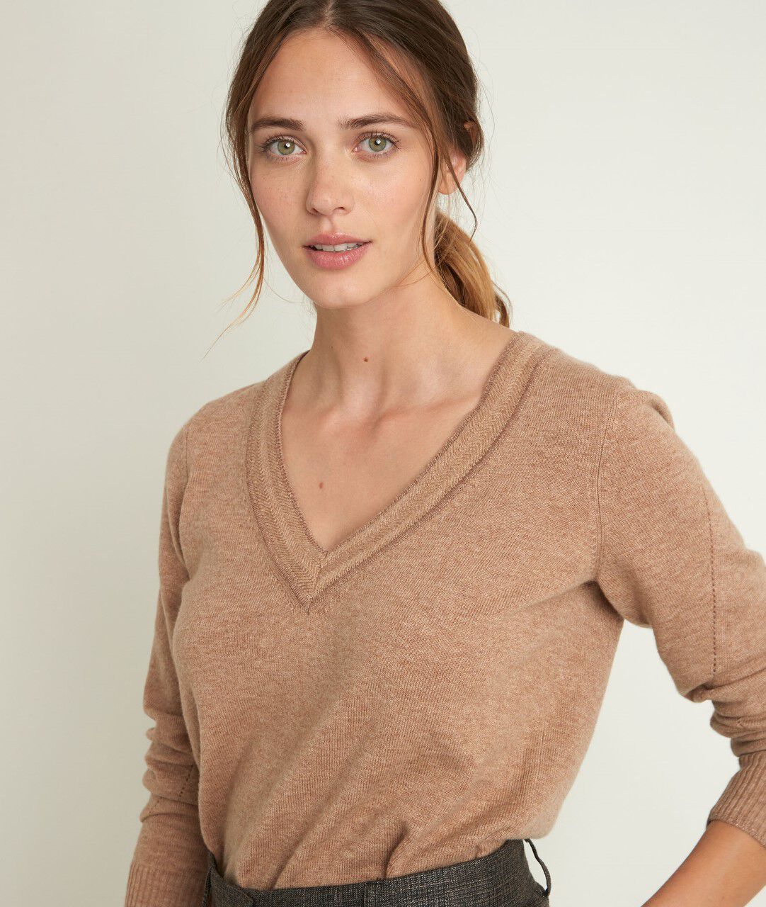 Pulls Col V : en laine, en cachemire, en mohair Femme Pull Col V En Laine Et Cachemire Noir Maison 123 Femme