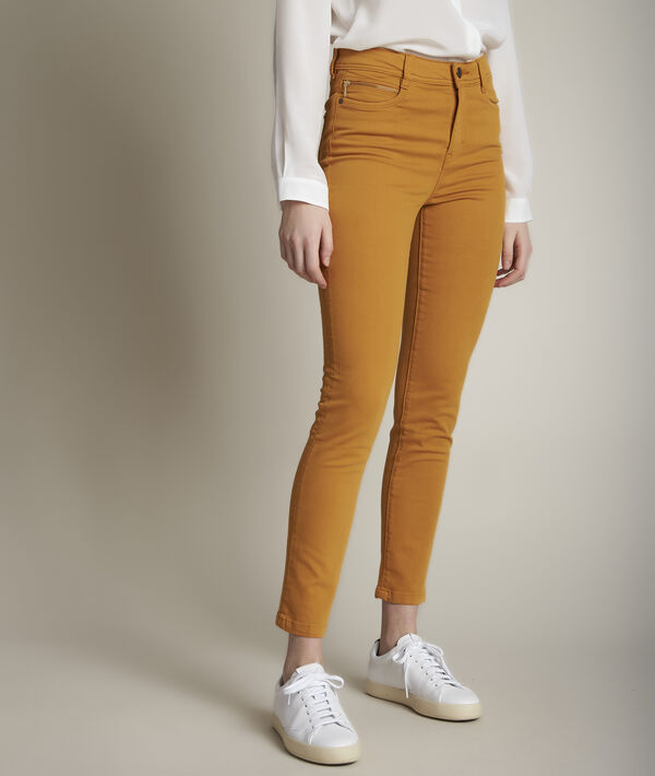 L'Iconique : slim satin de coton ocre Sultan | 1-2-3 L'Iconique : slim satin de coton ocre Sultan PhotoZ | 1-2-3