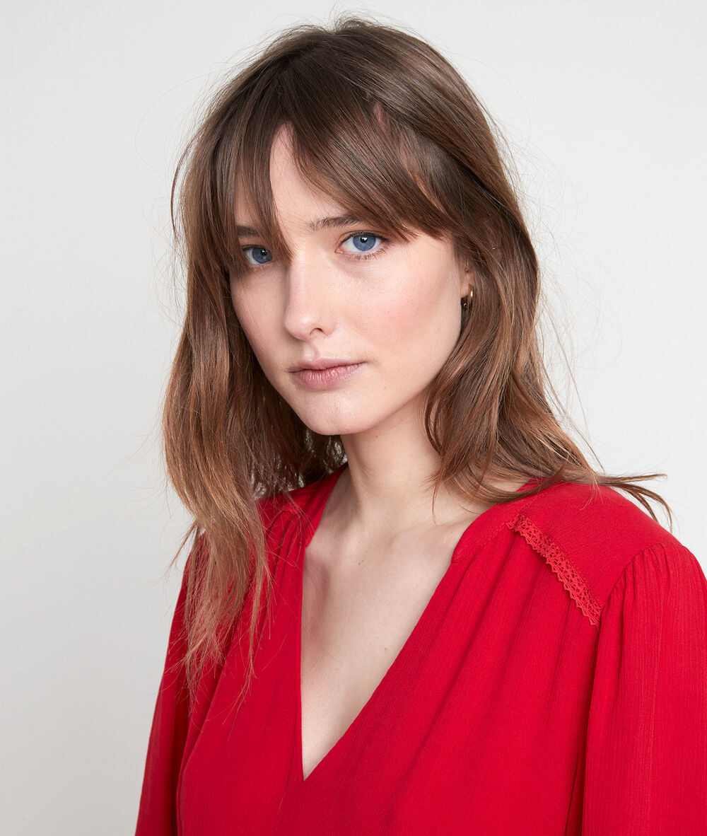 Robe en crêpe rouge minette rouge.