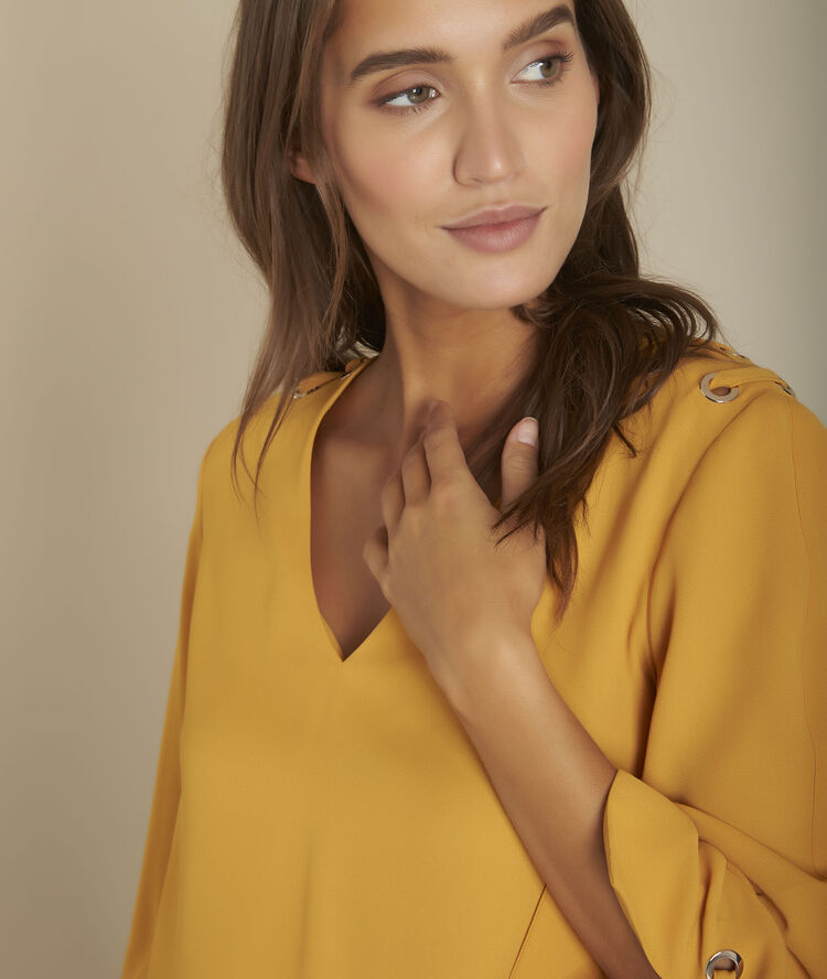 Blouse ambre à oeillets melody ocre.