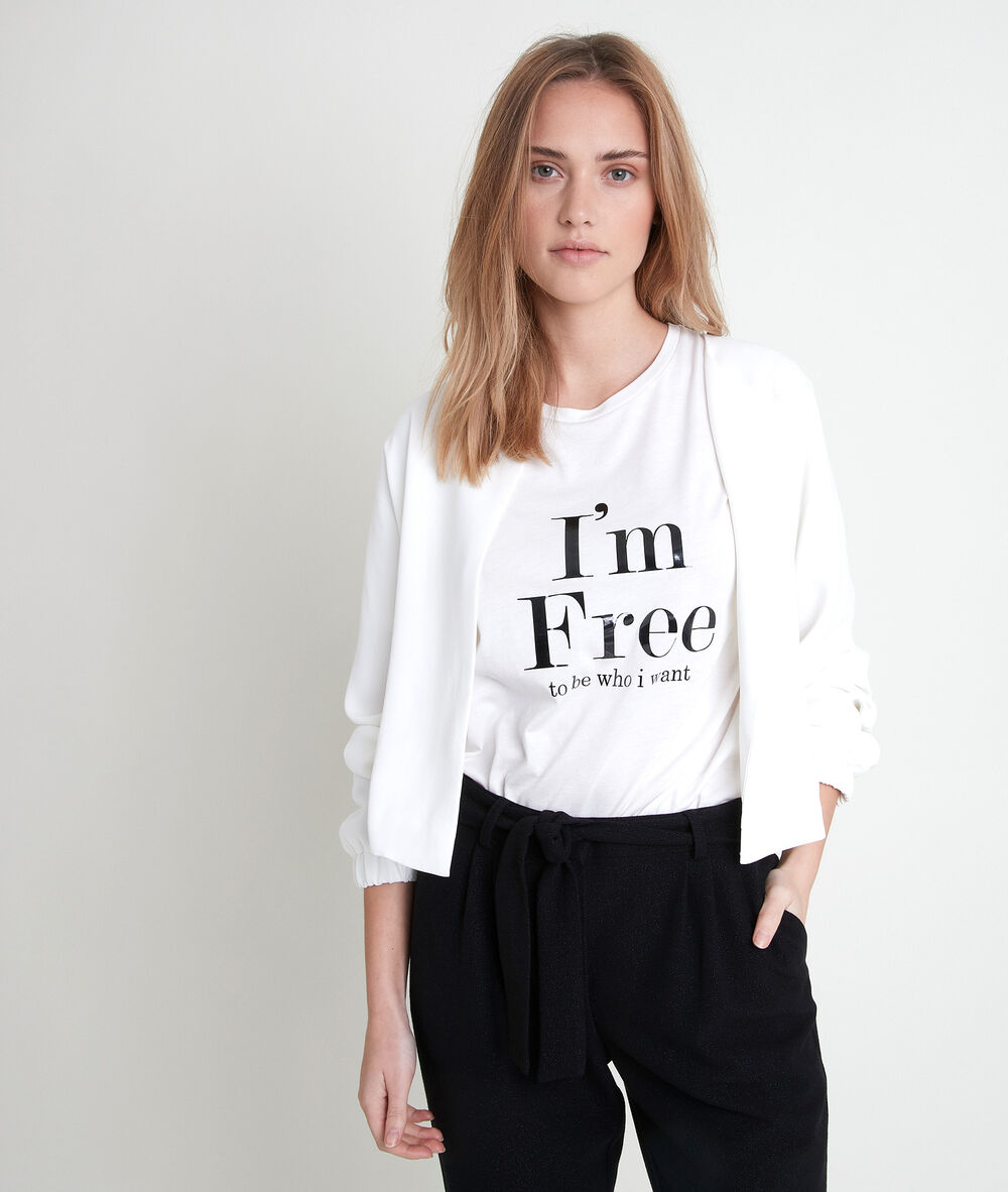 Jacke aus &eacute;crufarbenem kreppstoff taya creme.