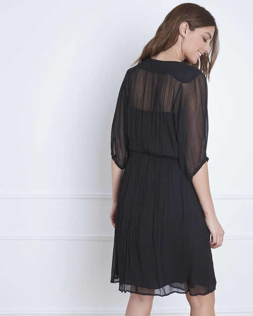 Robe noire brodée lotus noir.