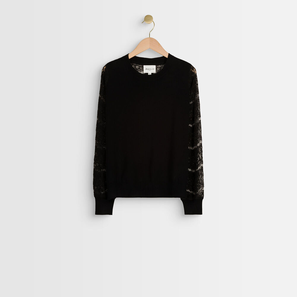 Pull à dentelle romane noir.