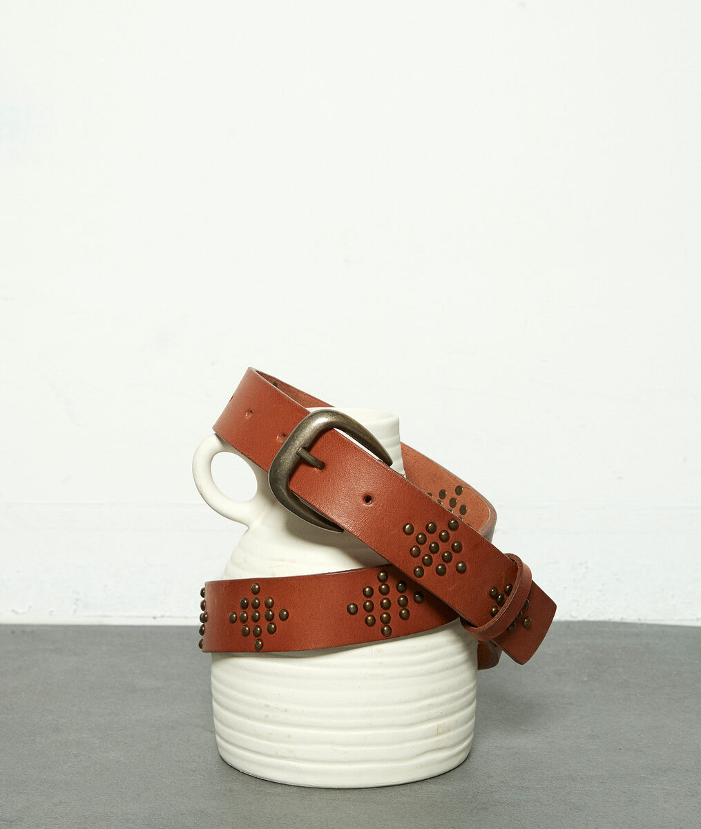Camel lederen riem met studs in motieven June | 1-2-3 Camel lederen riem met studs in motieven June PhotoZ | 1-2-3