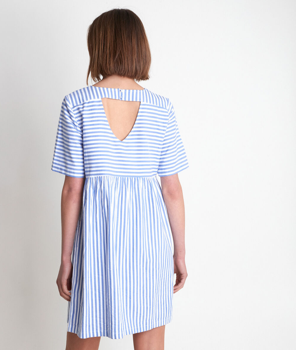 Robe rayée bleu ciel et blanche chaima ciel.