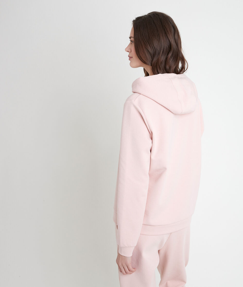Sweat rose igloo rose.