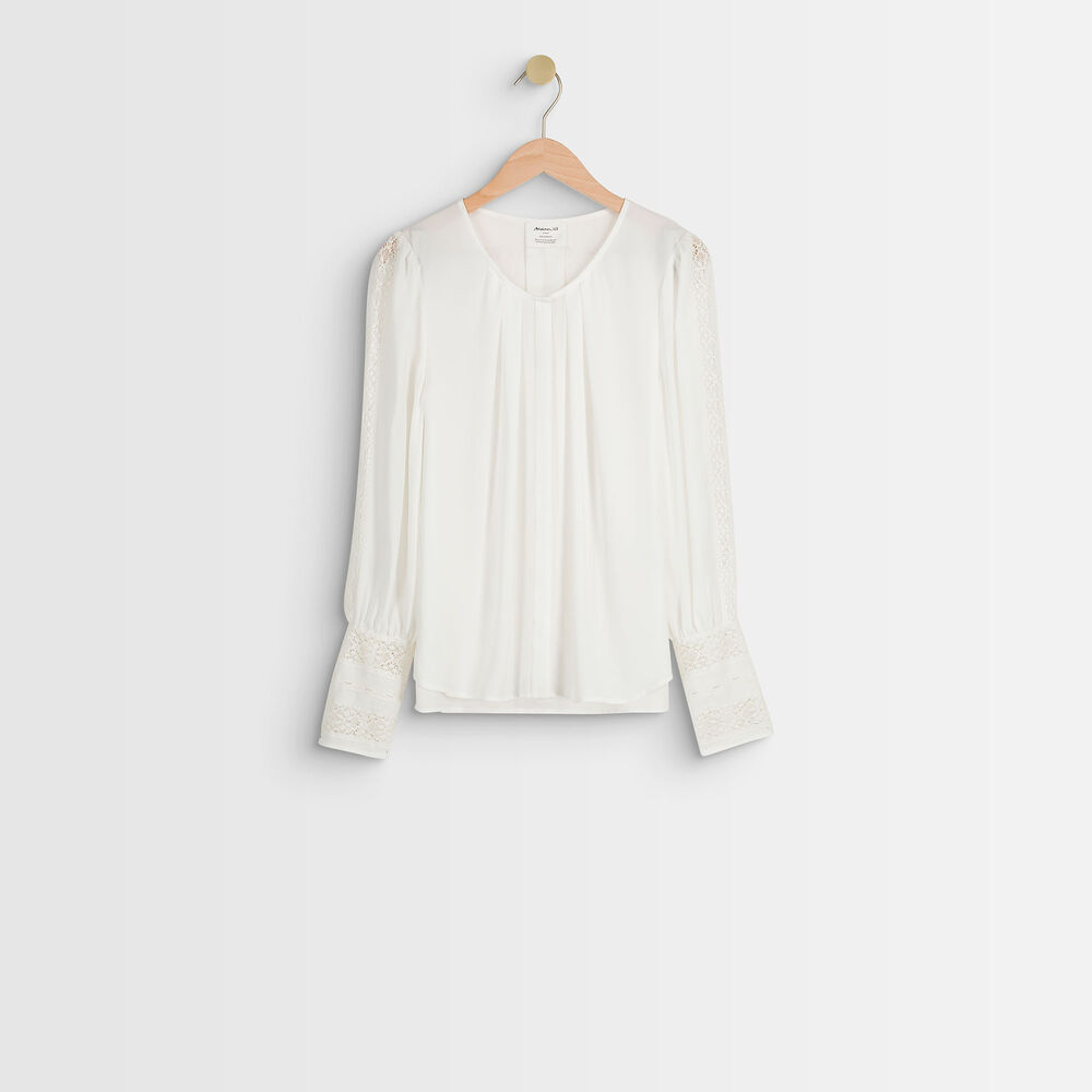 Blouse en dentelle jabi ecru.